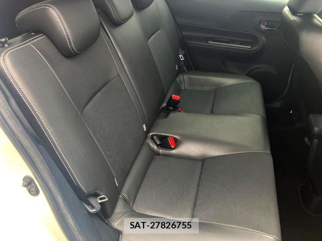 Toyota AQUA 2013-06 8865790-11