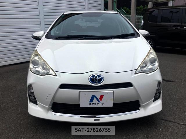 Toyota AQUA 2013-06 8865790-14