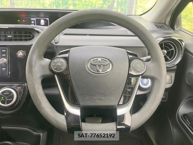 Toyota AQUA 2018-08 8866022-10