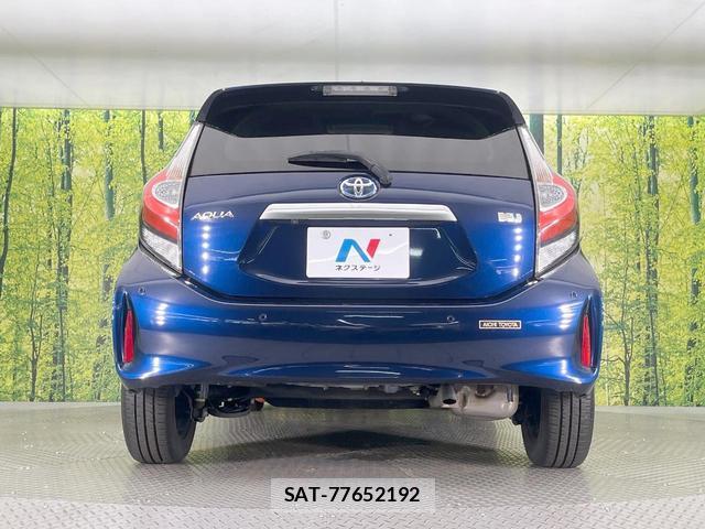 Toyota AQUA 2018-08 8866022-14