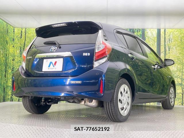 Toyota AQUA 2018-08 8866022-16
