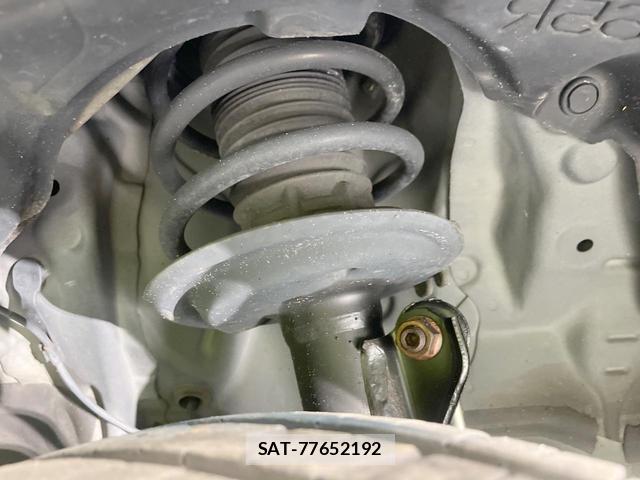 Toyota AQUA 2018-08 8866022-18