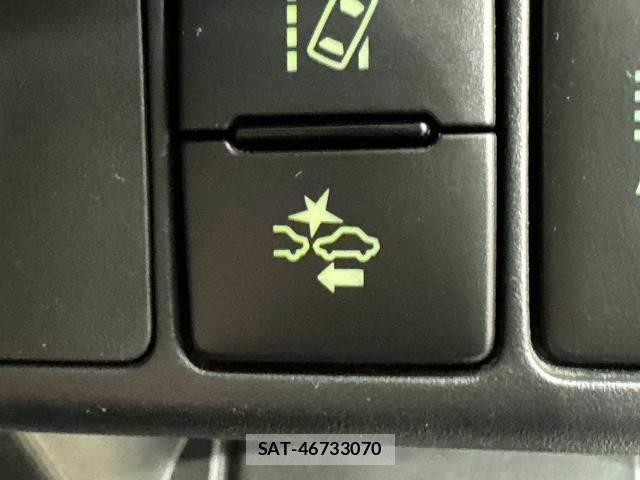 Toyota AQUA 2019-07 8866187-4