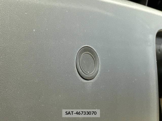 Toyota AQUA 2019-07 8866187-9