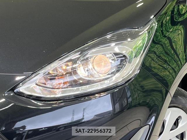Toyota AQUA 2018-06 8866412-11