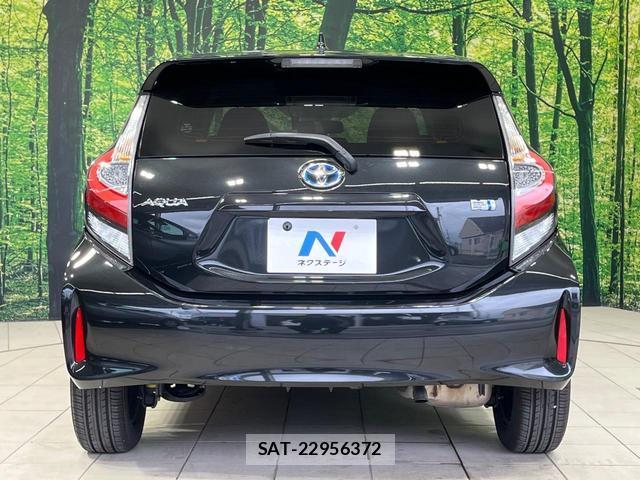 Toyota AQUA 2018-06 8866412-14
