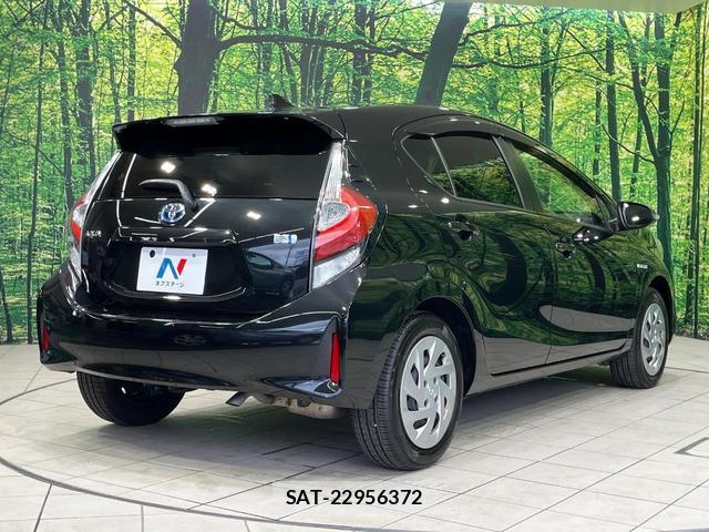 Toyota AQUA 2018-06 8866412-16