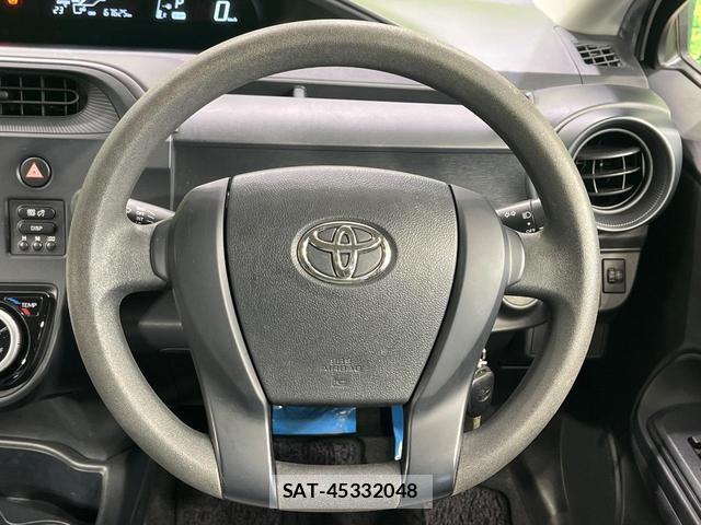 Toyota AQUA 2019-07 8866421-10