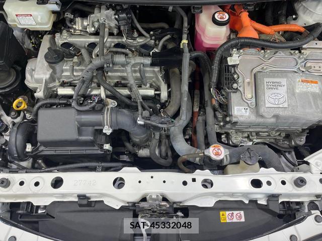 Toyota AQUA 2019-07 8866421-17