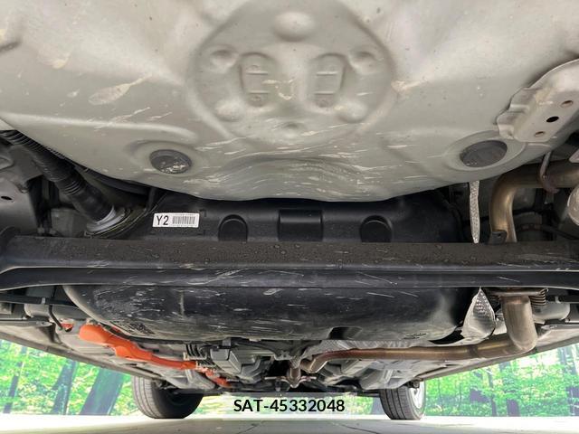 Toyota AQUA 2019-07 8866421-18