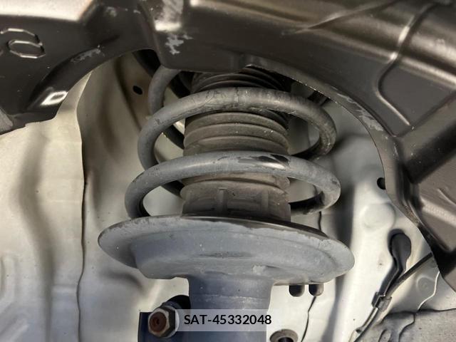 Toyota AQUA 2019-07 8866421-19