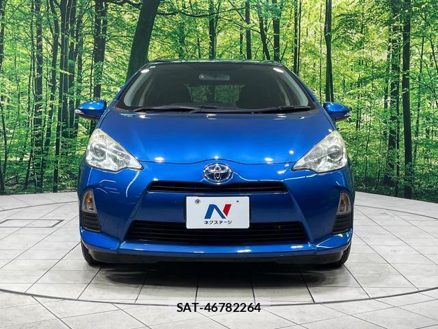 Toyota AQUA 2013-10 8866428-13