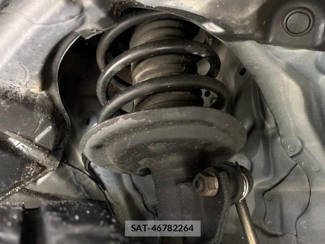 Toyota AQUA 2013-10 8866428-19