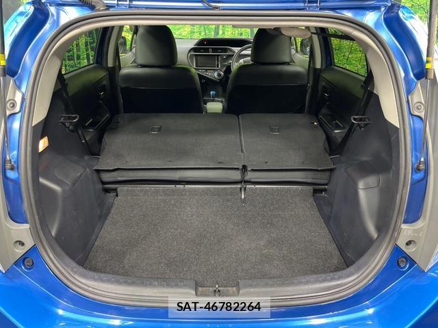 Toyota AQUA 2013-10 8866428-9