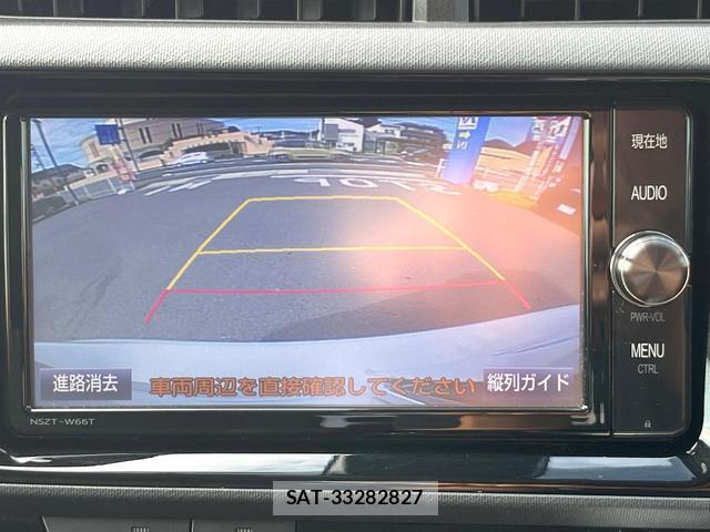 Toyota AQUA 2016-09 8866438-2