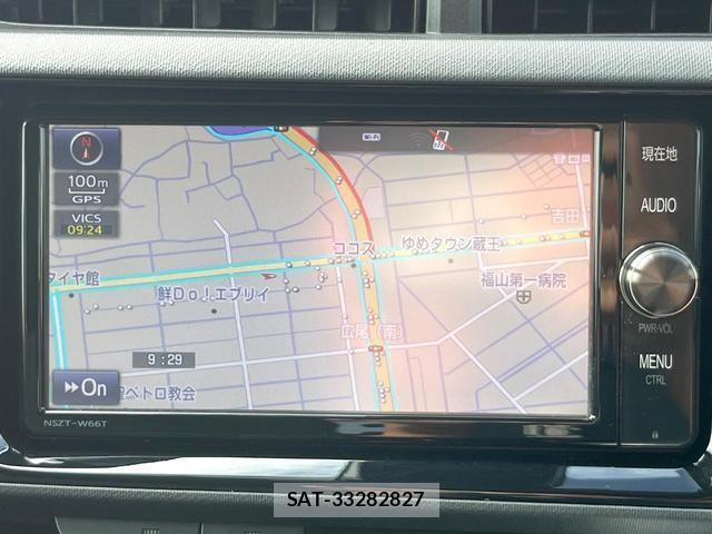 Toyota AQUA 2016-09 8866438-3