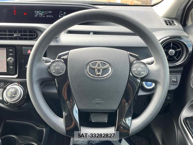 Toyota AQUA 2016-09 8866438-6