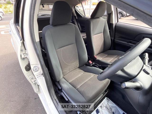 Toyota AQUA 2016-09 8866438-7