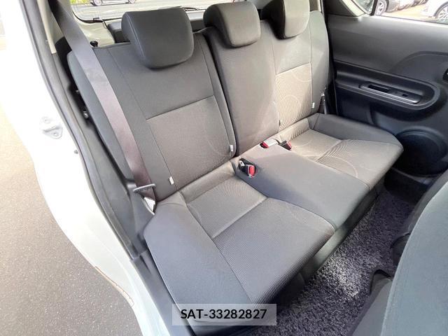 Toyota AQUA 2016-09 8866438-8