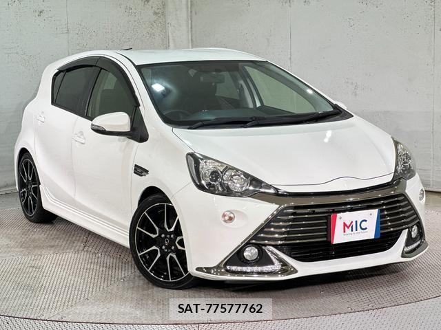 Toyota AQUA 2014-01 8866970-12