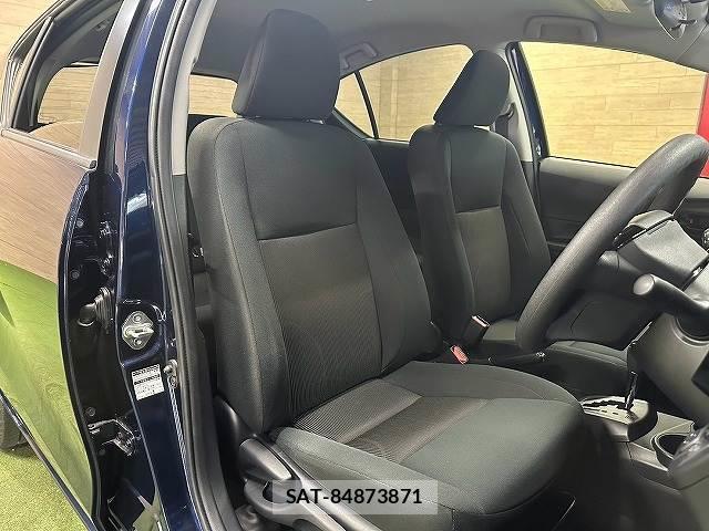 Toyota AQUA 2018-09 8867162-10