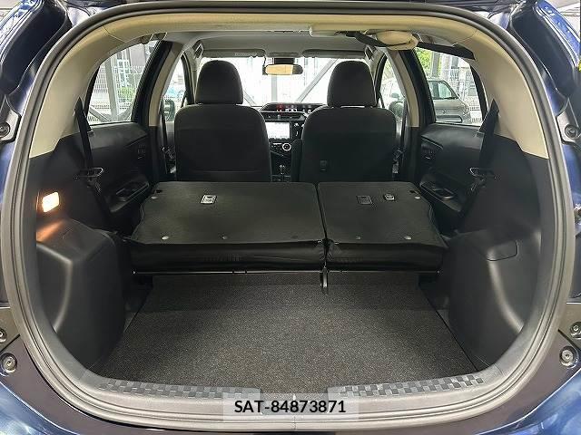 Toyota AQUA 2018-09 8867162-12