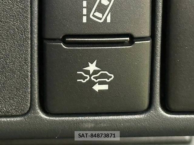 Toyota AQUA 2018-09 8867162-4