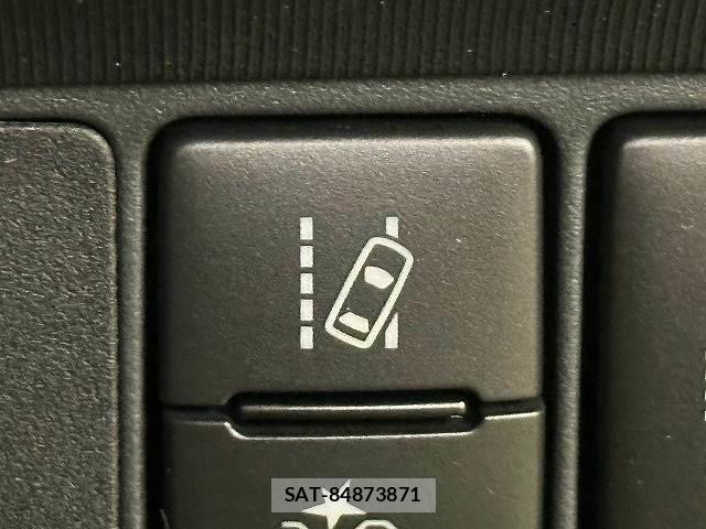 Toyota AQUA 2018-09 8867162-6