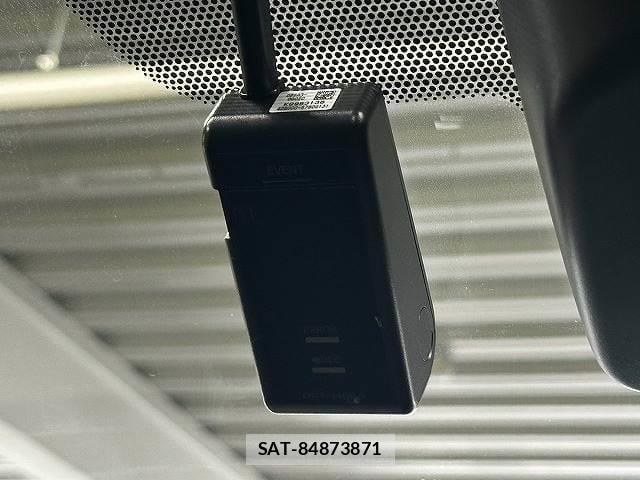 Toyota AQUA 2018-09 8867162-7