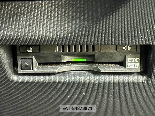 Toyota AQUA 2018-09 8867162-9