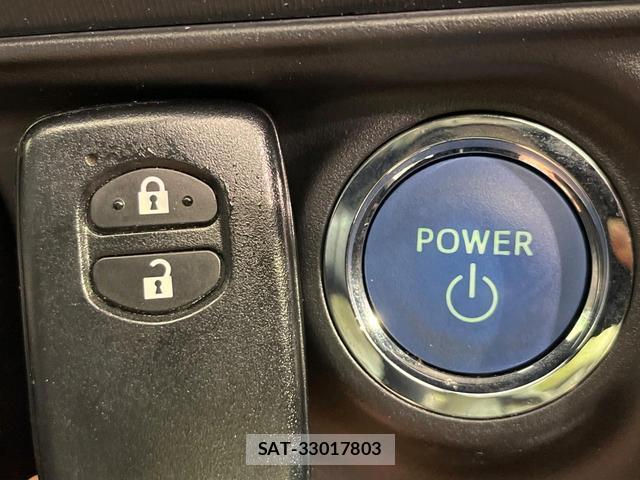 Toyota AQUA 2021-03 8867208-6