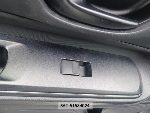 Toyota AQUA 2021-09 8867327-12