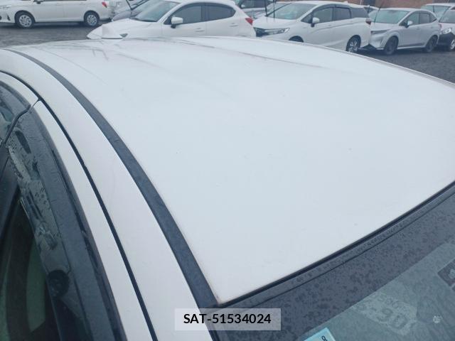 Toyota AQUA 2021-09 8867327-6