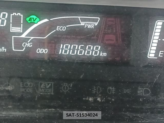 Toyota AQUA 2021-09 8867327-9