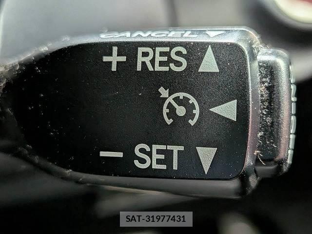 Toyota AQUA 2016-09 8867375-4