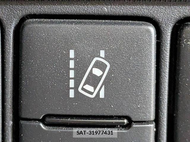 Toyota AQUA 2016-09 8867375-8