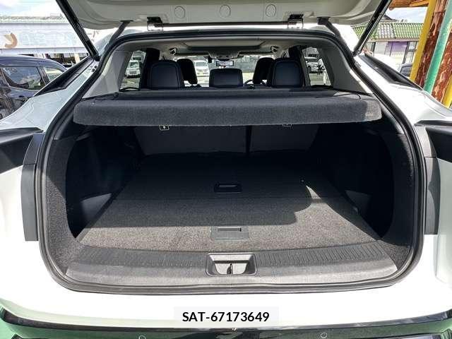 Nissan Ariya 2025-02 8866569-10