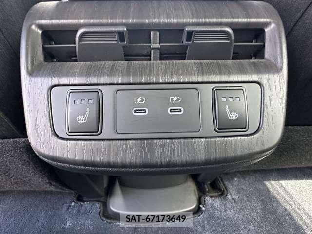 Nissan Ariya 2025-02 8866569-6