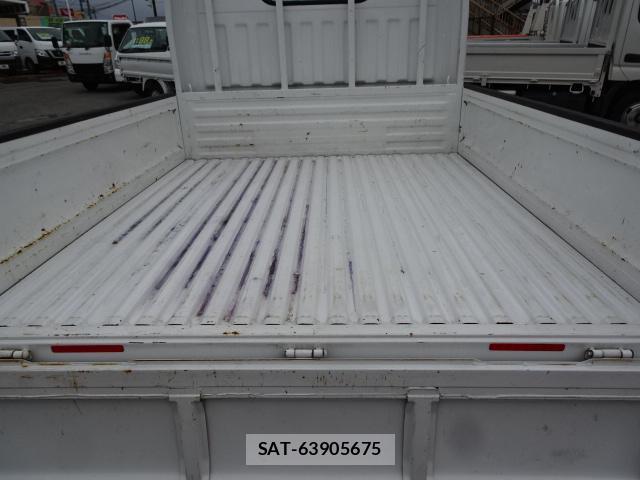 Nissan ATLAS 2018-03 8865560-18