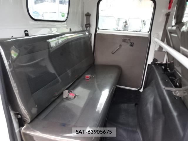 Nissan ATLAS 2018-03 8865560-6