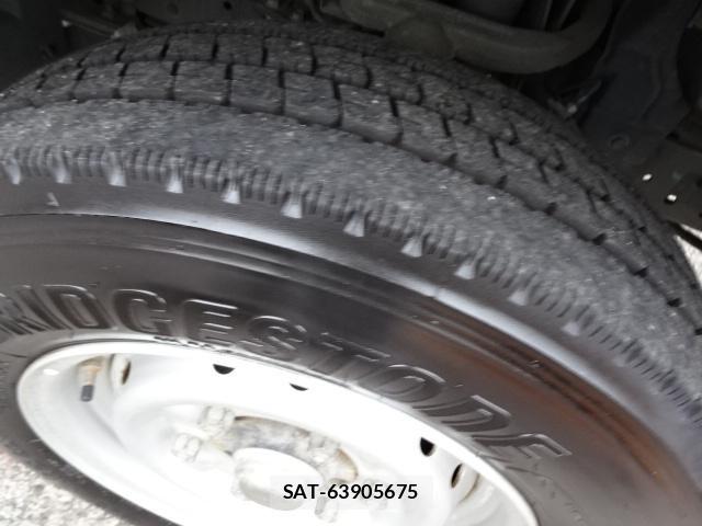 Nissan ATLAS 2018-03 8865560-8