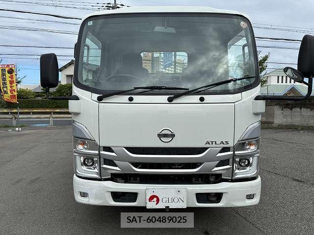 Nissan ATLAS 2023-05 8867149-1