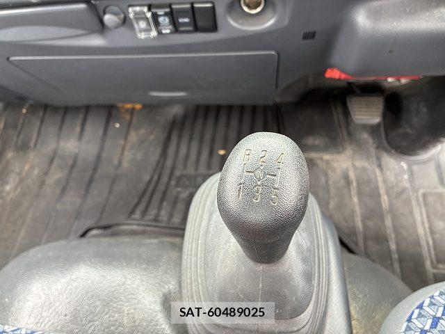 Nissan ATLAS 2023-05 8867149-14