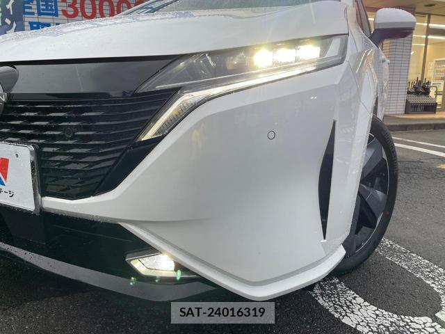 Nissan AURA 2023-06 8865402-11