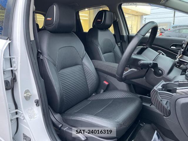 Nissan AURA 2023-06 8865402-7
