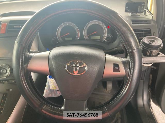 Toyota AURIS 2009-11 8865918-15