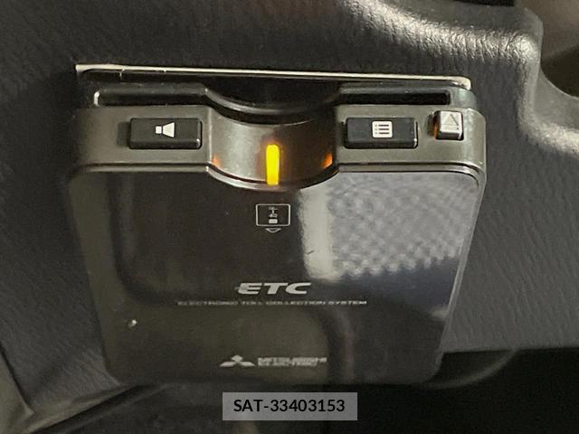 Mazda AXELA SPORT 2014-11 8865577-6