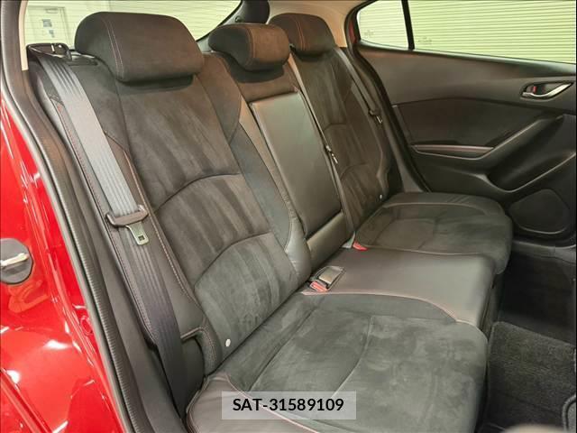 Mazda AXELA SPORT 2015-09 8866068-11
