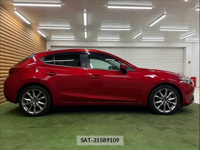 Mazda AXELA SPORT 2015-09 8866068-17