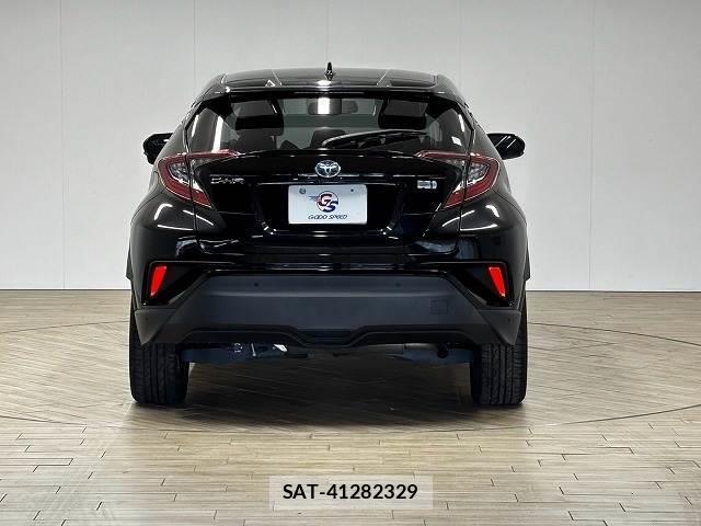 Toyota C-HR 2019-03 8865423-15